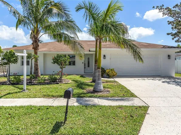 3417 50th St W, Bradenton, FL 34209