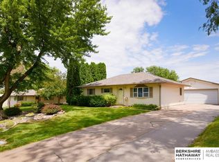 3003 S 38th Ave, Omaha, NE 68105