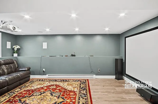 250 Willow St — Photo 33