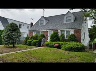 14144 255th St, Rosedale, NY 11422