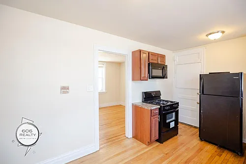 5017 W. Cermak Rd Photo 1