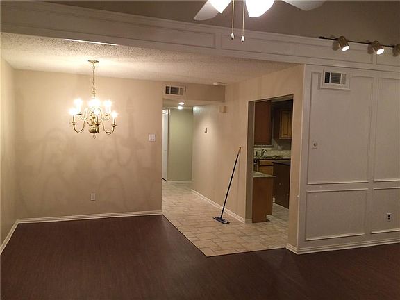 5th image of 3109 Duck Creek Pkwy