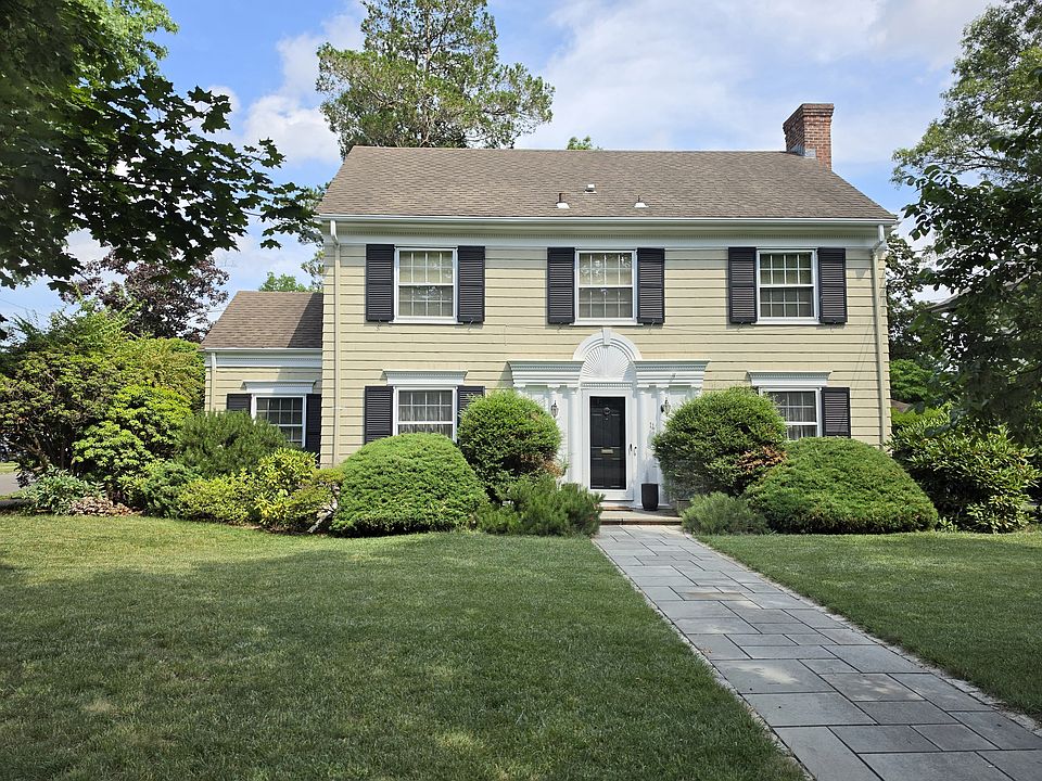 1st image of 11 Alden Ave