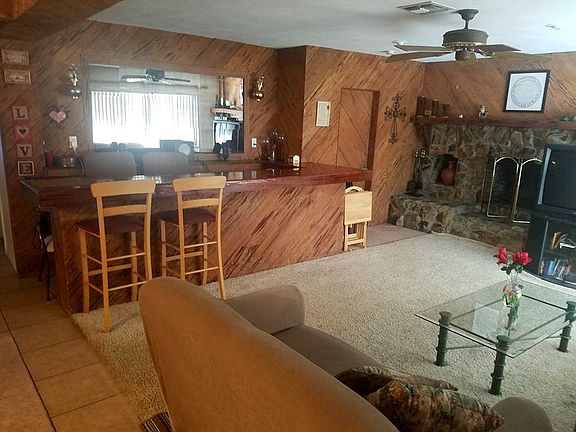 3rd image of 1741 Grove Dr