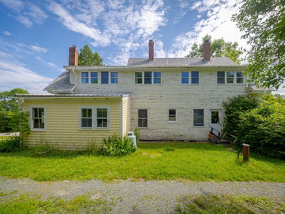 3rd image of 19 Newbury Neck Road