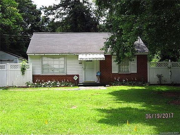 3rd image of 4320 Howie Cir #35