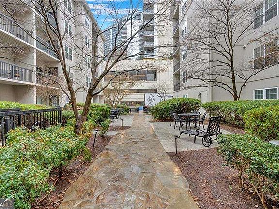 4th image of 1075 Peachtree Walk NE Unit A206