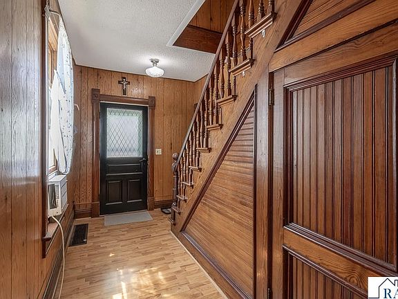 3rd image of 233 S Park Ave