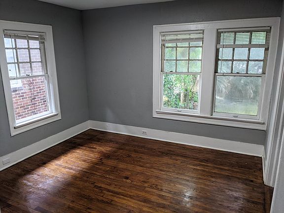 2nd image of 2512 Park St #2512PARKST