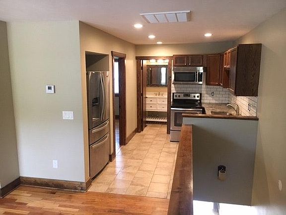 2nd image of 327 N 36th St