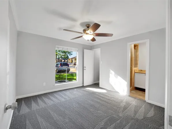 3300 Pebblebrook Dr APT 109, Seabrook, TX 77586