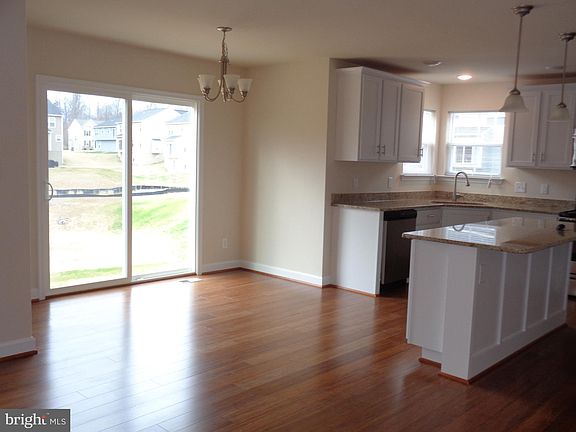 5th image of 6904 Lunette Ln