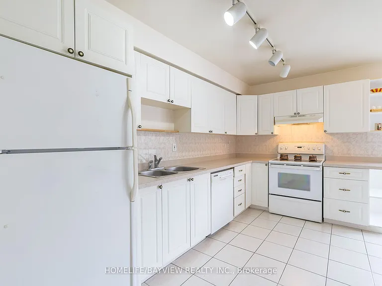 17 Stoneham Rd — Photo 14