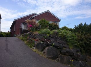 2117 NW 95th St, Seattle, WA 98117