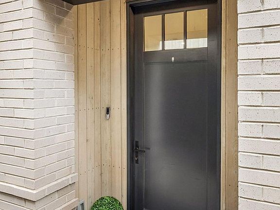 4th image of 2128 Pearl St #B