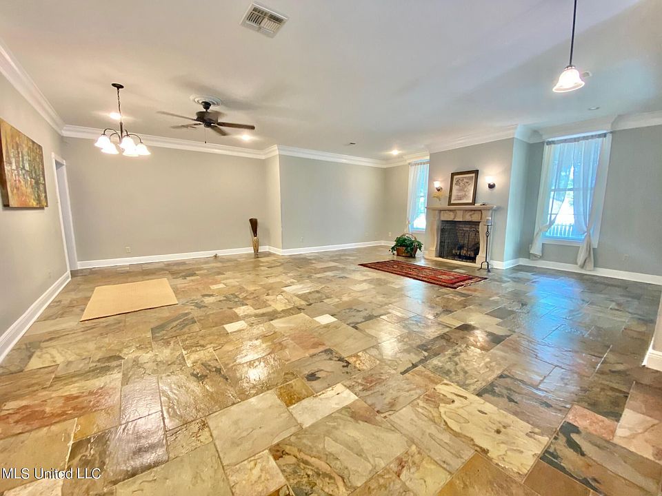 6040 Menge Ave, Pass Christian, MS 39571 Zillow