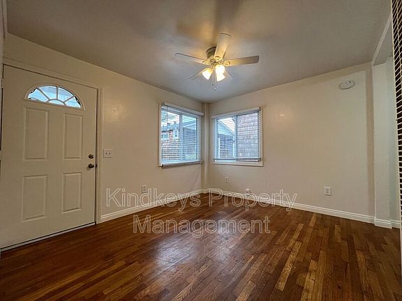 3rd image of 5046.5 Muir Ave