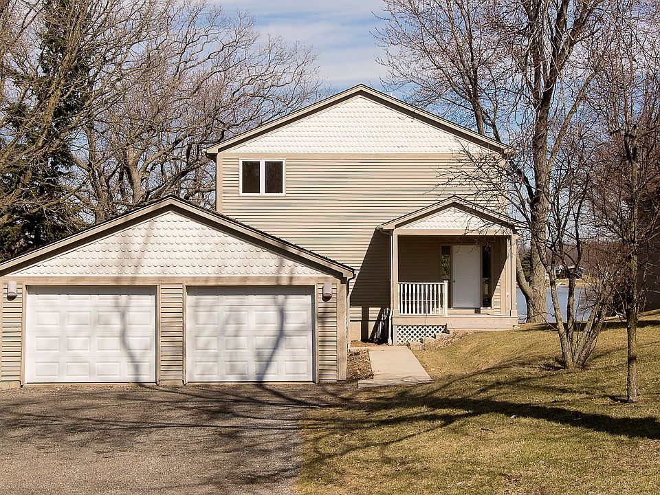1st image of 1586 Lake Metamora Dr