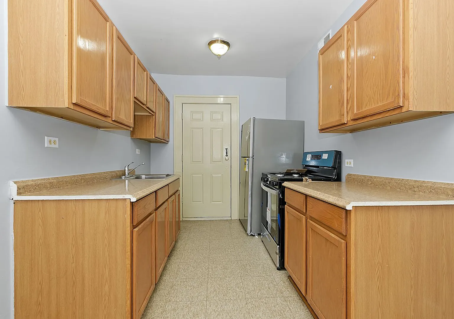 4736-4742 W 65th Mobility Zone — Photo 3
