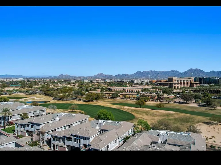 15221 N Clubgate Dr #2096 — Photo 4