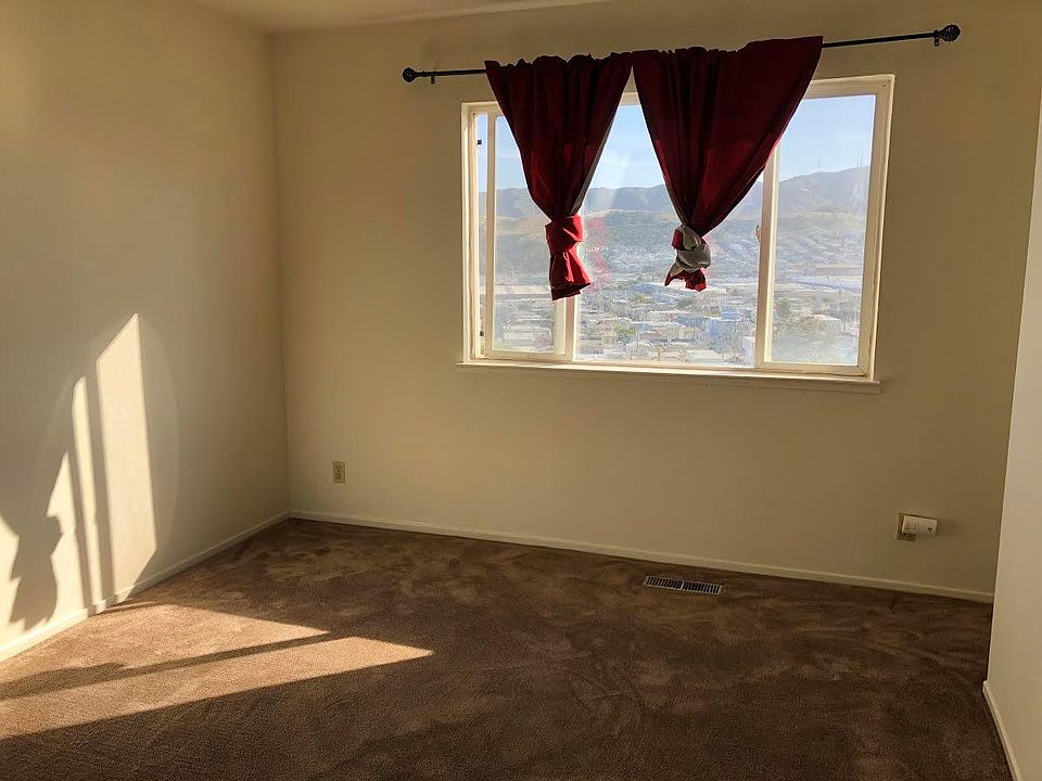 2nd image of 359 Campbell Ave