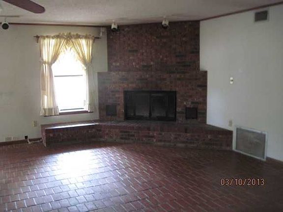 4th image of 239 Ouachita 124 Ave #124