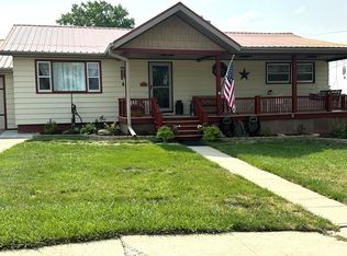 400 10th Ave, Edgemont, SD 57735