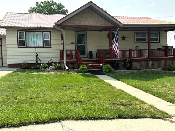 400 10th Ave, Edgemont, SD 57735