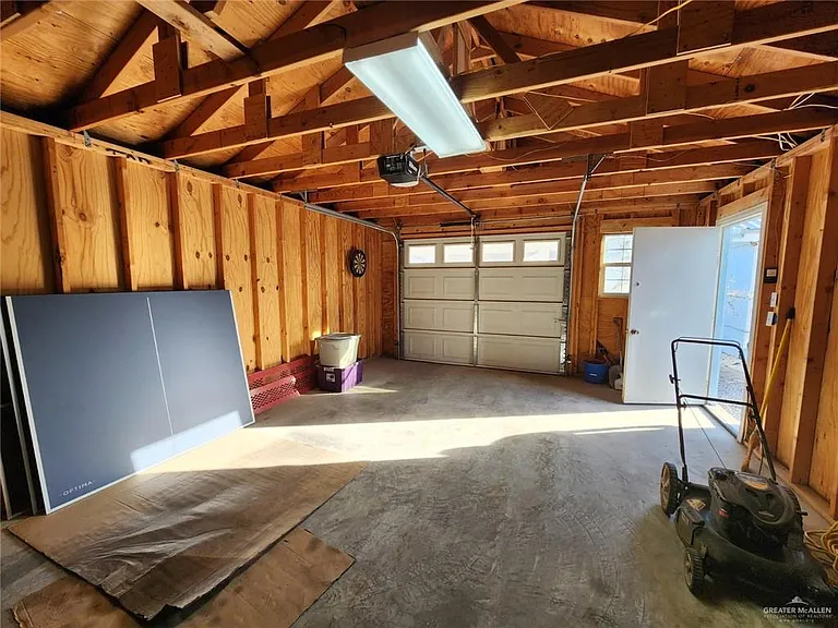 1024 E Laurel Ave — Photo 17