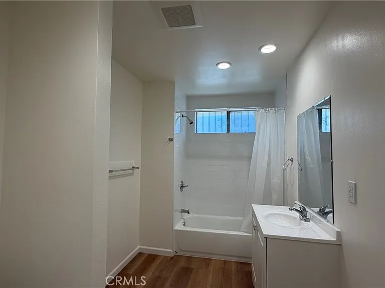303 N New Ave #C — Photo 7