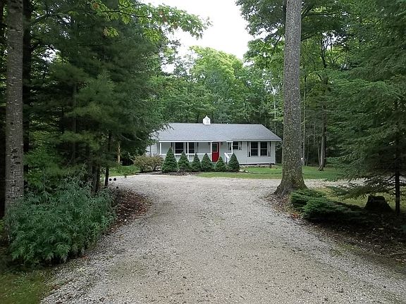 2nd image of 6012 N Cave Point Dr