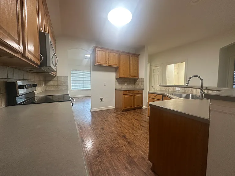4717 Worchester Ln — Photo 7