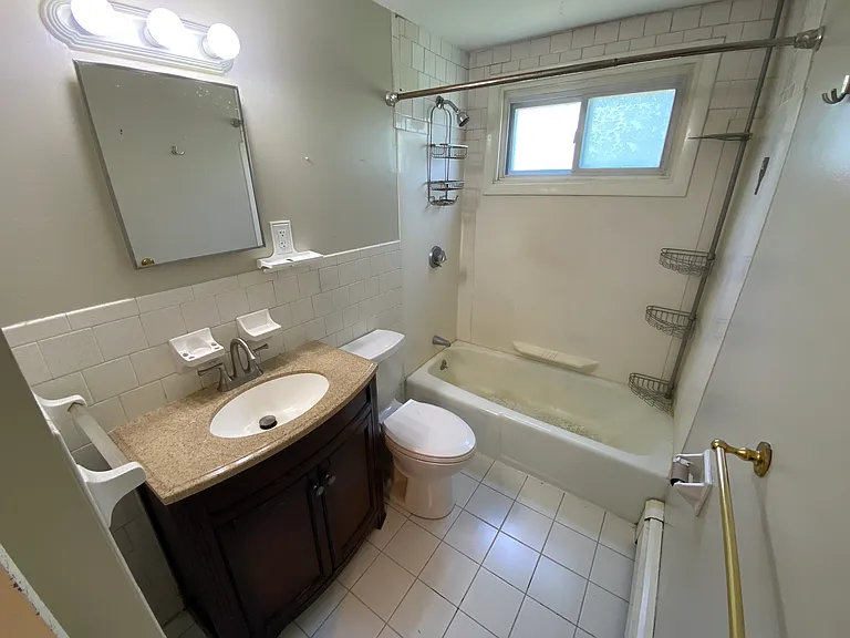 24 River St #B — Photo 6