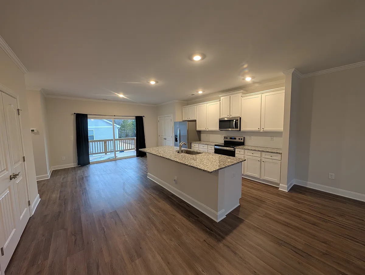 Building Photo - 5301 River Reach Dr