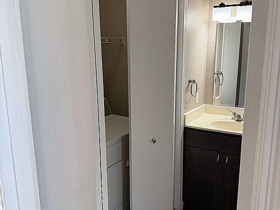 4th image of 5620 NW Moonlight Meadow Ct