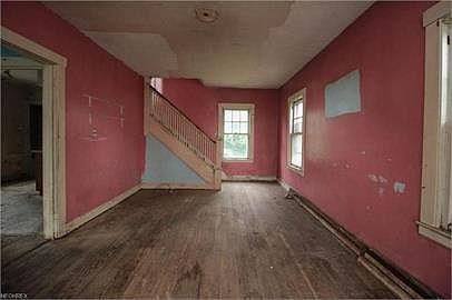 2nd image of 1648 Manhattan Ave