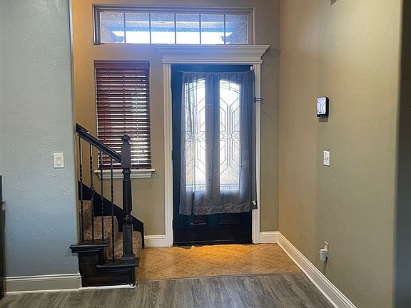 2nd image of 2609 NW Debracy Ave