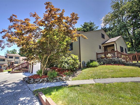 3rd image of 15 Ash Court