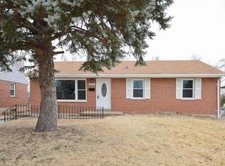 8813 Ione Ln, Saint Louis, MO 63123