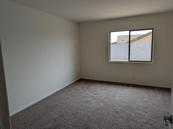 5th image of 2557 N McDonald Ln