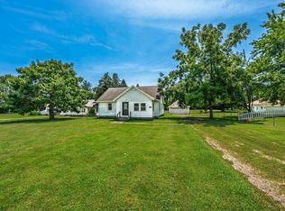 1401 S Burlington Dr, Muncie, IN 47302