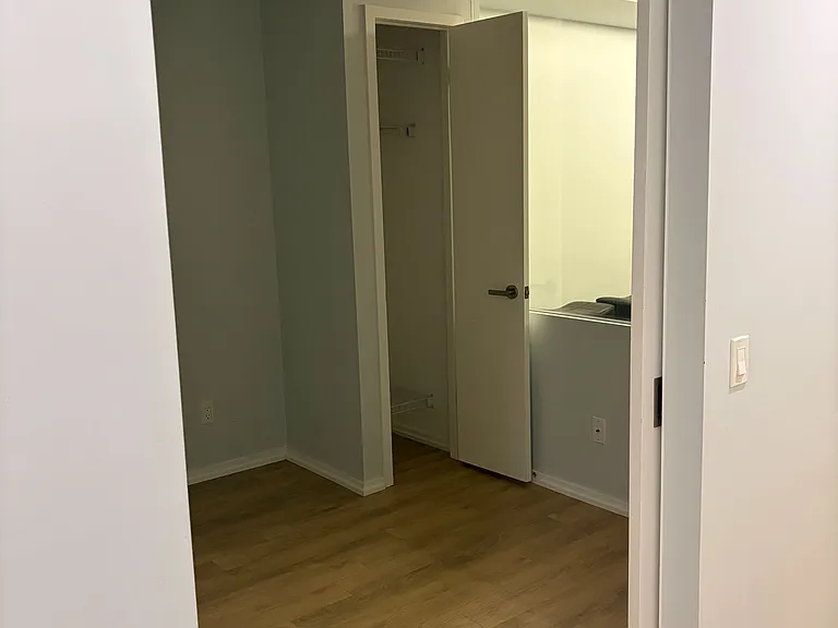 197 Yonge St #2503 — Photo 15