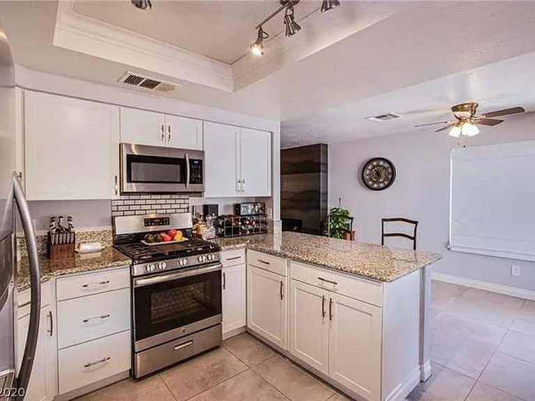 2437 Twin Flower Cir — Photo 11