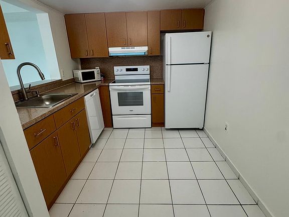 5th image of 2055 SW 122nd Ave APT 328