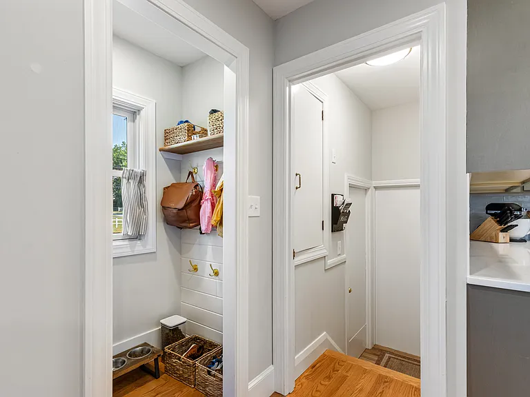 355 Pearse Rd — Photo 6