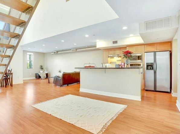 518 S Brea Blvd