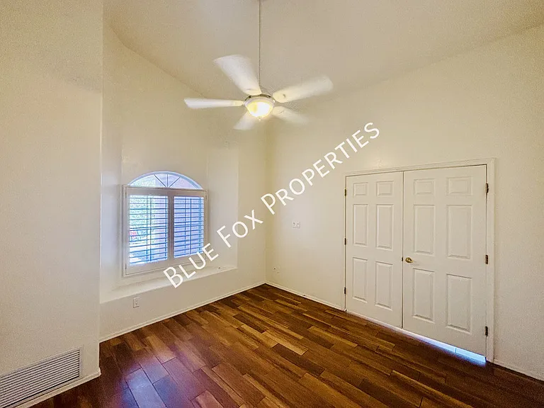 10451 N Calle Verano Seco — Photo 3