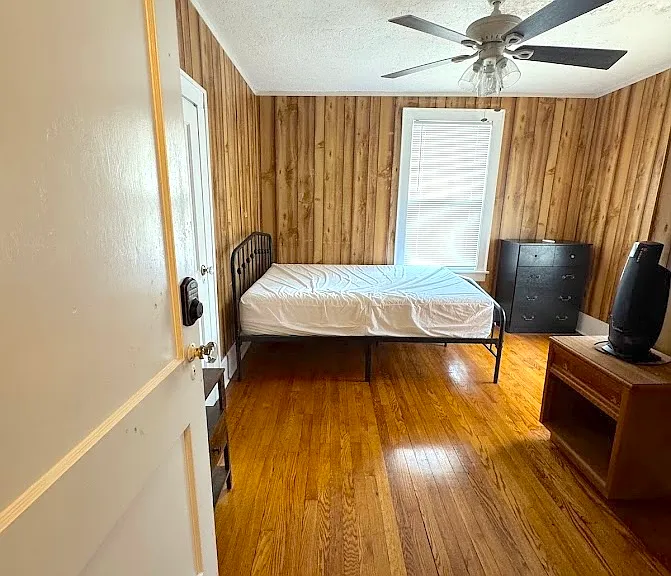 1209 Windsor Ave #3 — Photo 1