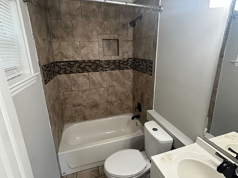 6459 Pinebrook Dr — Photo 10