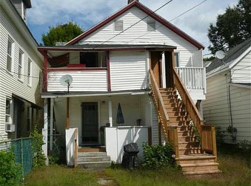2nd image of 90 4th St